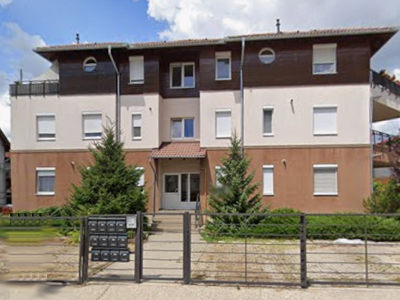 Dunakeszi társasház